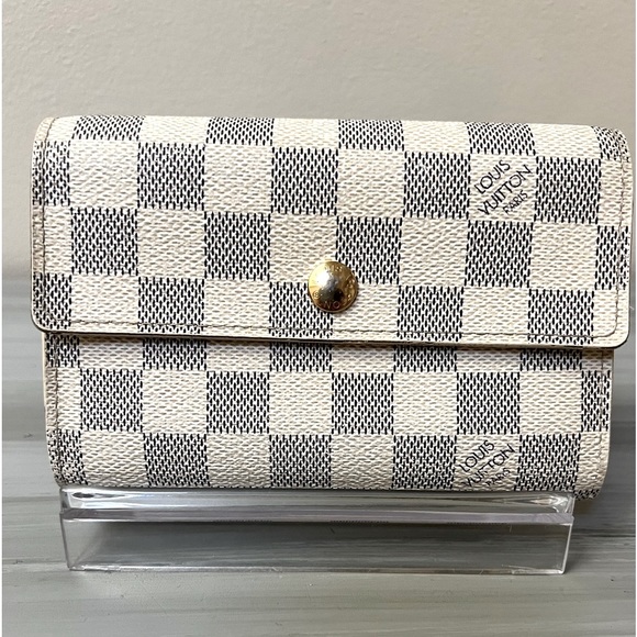 Louis Vuitton Damier Azur Wallet AUTHENTIC - Picture 9 of 9